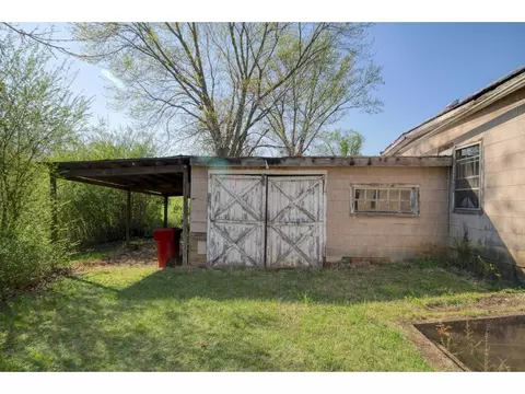 2011 E Unaka Avenue Johnson City Tn 37601, Johnson City, TN 37601 photo 4
