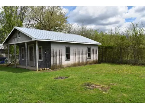 1121 Buffalo Street Erwin Tn 37650, Erwin, TN 37650 photo 3