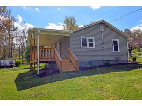 153 Greenbriar Drive Hampton Tn 37658, Hampton, TN 37658 photo 20