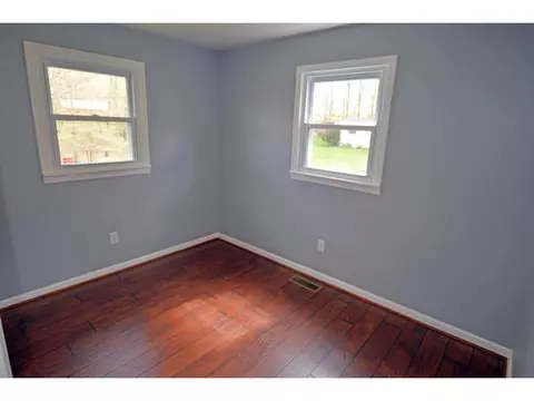 153 Greenbriar Drive Hampton Tn 37658, Hampton, TN 37658 photo 7