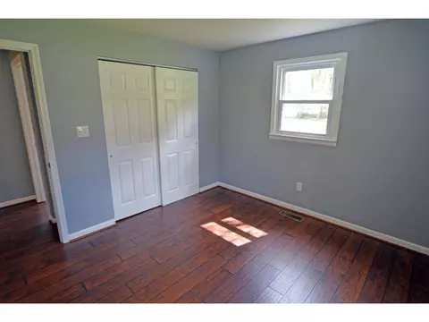153 Greenbriar Drive Hampton Tn 37658, Hampton, TN 37658 photo 9