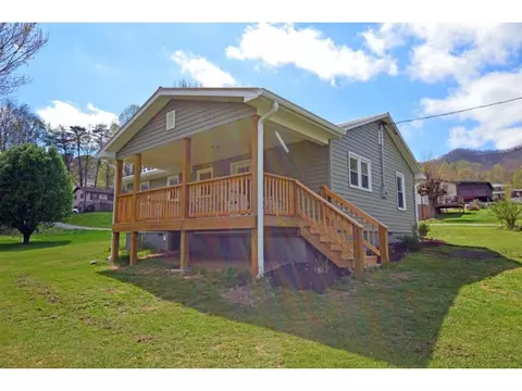 153 Greenbriar Drive Hampton Tn 37658, Hampton, TN 37658 photo 19