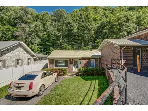 1893 Lovers Gap Road Vansant Va 24656, Vansant, VA 24656 photo 1