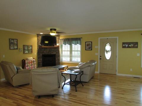 141 Greenbriar Drive Hampton Tn 37658, Hampton, TN 37658 photo 11