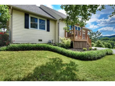 2802 Granbrook Court Johnson City Tn 37601, Johnson City, TN 37601 photo 4