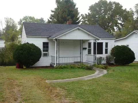 1902 Watauga Johnson City Tn 37601, Johnson City, TN 37601 photo 1