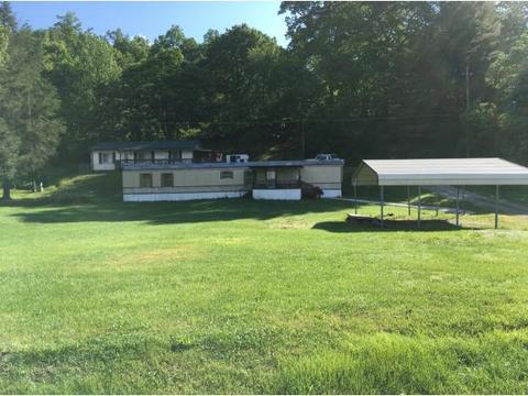 218 Railroad Ave, Duffield, VA 24244 photo 1