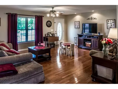 112 Gibson Loop Afton Tn 37616, Afton, TN 37616 photo 3