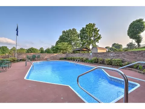 357 Springlake Road Bristol Va 24201, Bristol, VA 24201 photo 8