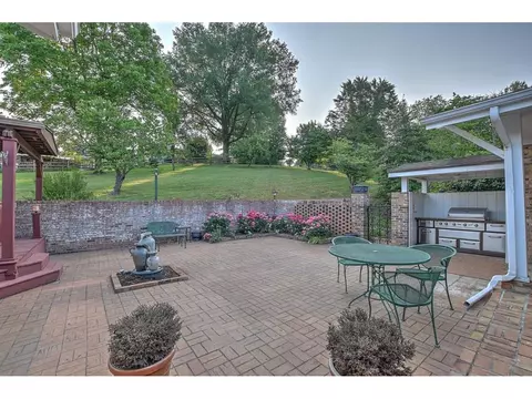 357 Springlake Road Bristol Va 24201, Bristol, VA 24201 photo 6