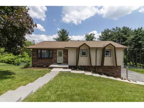 446 Brookhill Drive Abingdon Va 24210, Abingdon, VA 24210 photo 2