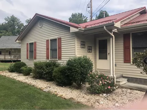 35 Jones Road Erwin Tn 37650, Erwin, TN 37650 photo 2