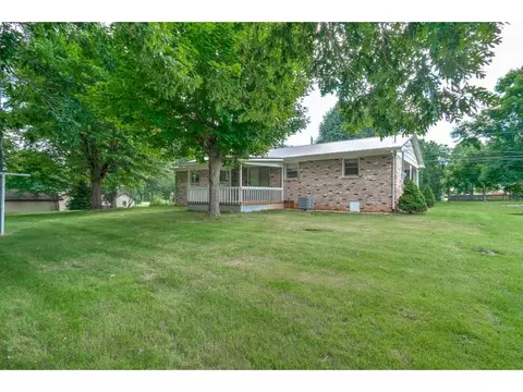 229 Elliott Avenue Erwin Tn 37650, Erwin, TN 37650 photo 6