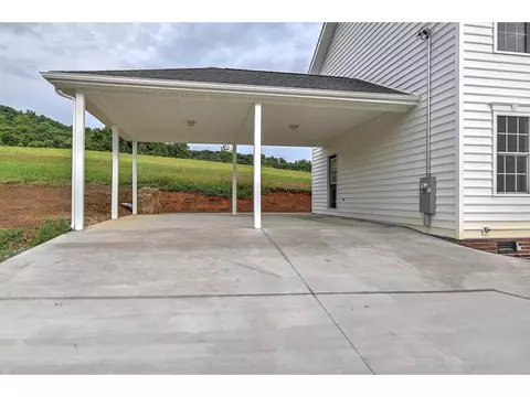 138 Cherry Lane Fall Branch Tn 37656, Fall Branch, TN 37656 photo 5