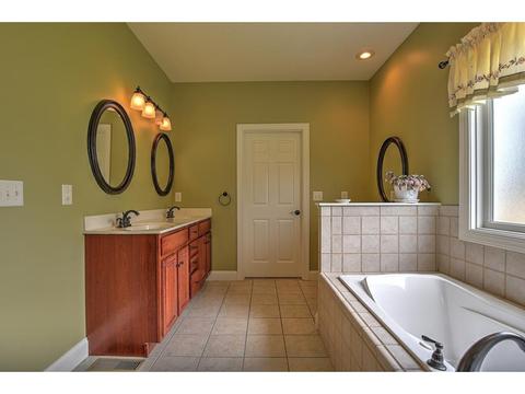 111 Pointe Trace Greeneville Tn 37745, Greeneville, TN 37745 photo 17
