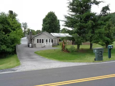 1036 Cummins Abingdon Va 24211, Abingdon, VA 24211