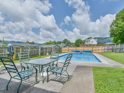 229 New Avenue Erwin Tn 37650, Erwin, TN 37650 photo 9