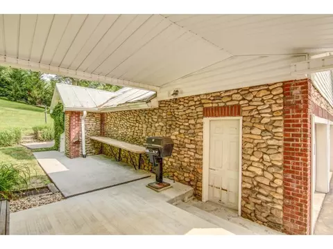 1808 Main Avenue Erwin Tn 37650, Erwin, TN 37650 photo 10