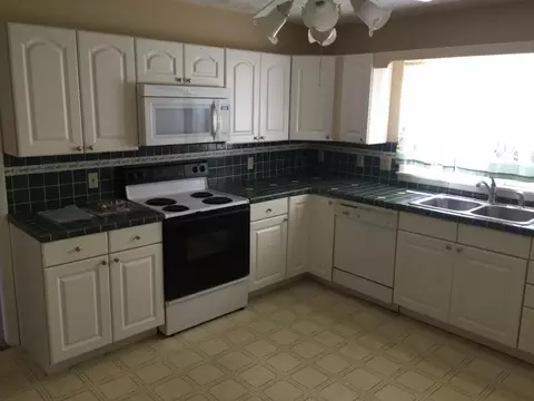 148 Ruby Avenue Elizabethton Tn 37643, Elizabethton, TN 37643 photo 9