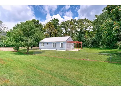 256 Elliott Erwin Tn 37650, Erwin, TN 37650 photo 8