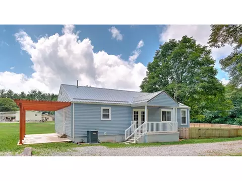 256 Elliott Erwin Tn 37650, Erwin, TN 37650 photo 4