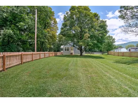256 Elliott Erwin Tn 37650, Erwin, TN 37650 photo 12