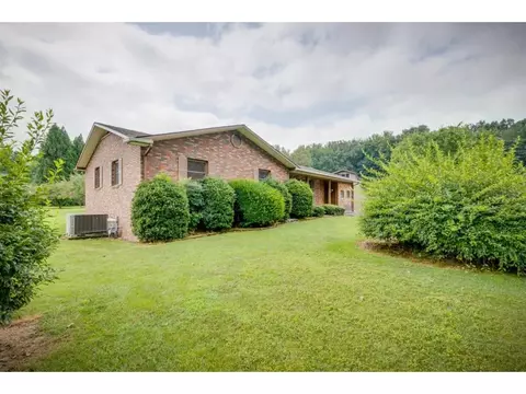 106 Robbins Avenue Erwin Tn 37650, Erwin, TN 37650 photo 3