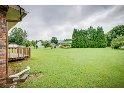 106 Robbins Avenue Erwin Tn 37650, Erwin, TN 37650 photo 30