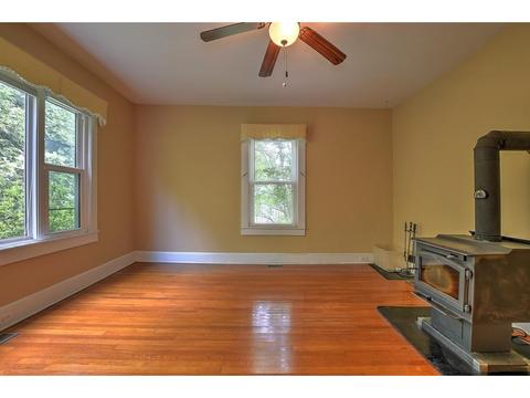 329 4th Street Watauga Tn 37694, Watauga, TN 37694 photo 5