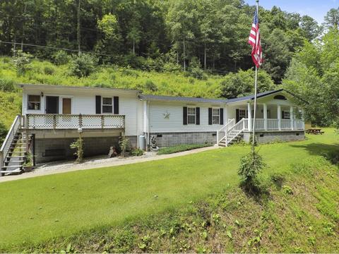 10115 Bear Fork Rd, Pound, VA 24279 photo 1