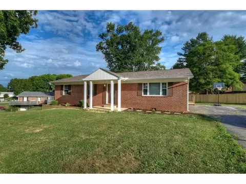224 Circleview Drive Gray Tn 37615, Gray, TN 37615 photo 2