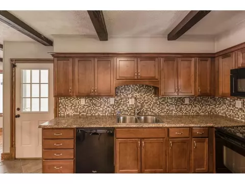 201 Robin Road Bristol Tn 37620, Bristol, TN 37620 photo 8