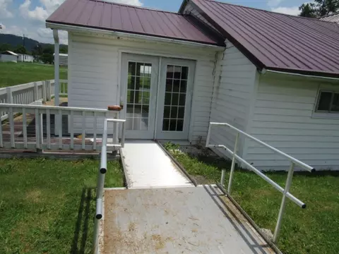 11617 Hanover Street Coeburn Va 24230, Coeburn, VA 24230 photo 3