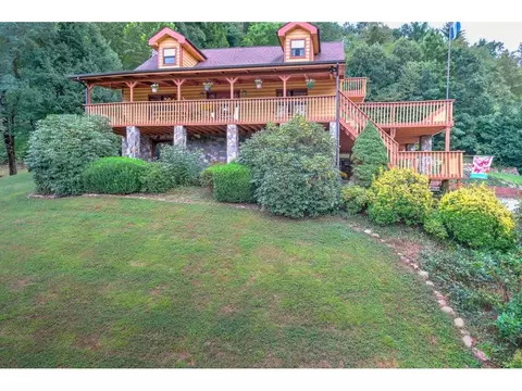 311 Hampton View Drive Hampton Tn 37658, Hampton, TN 37658 photo 2