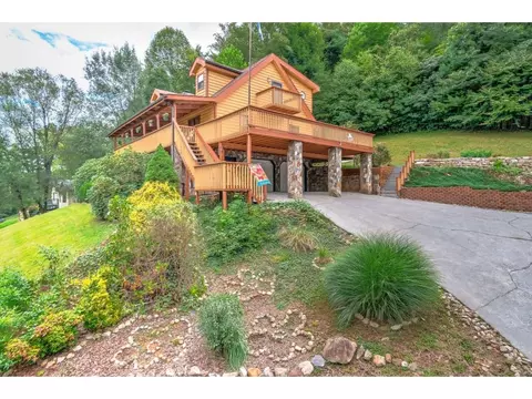 311 Hampton View Drive Hampton Tn 37658, Hampton, TN 37658 photo 3