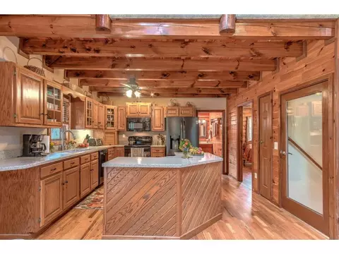 311 Hampton View Drive Hampton Tn 37658, Hampton, TN 37658 photo 21