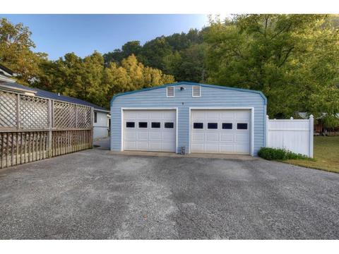 611 Swimming Pool Road Hampton Tn 37658, Hampton, TN 37658 photo 5