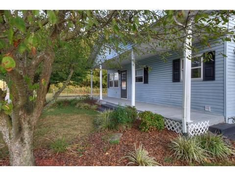 611 Swimming Pool Road Hampton Tn 37658, Hampton, TN 37658 photo 2