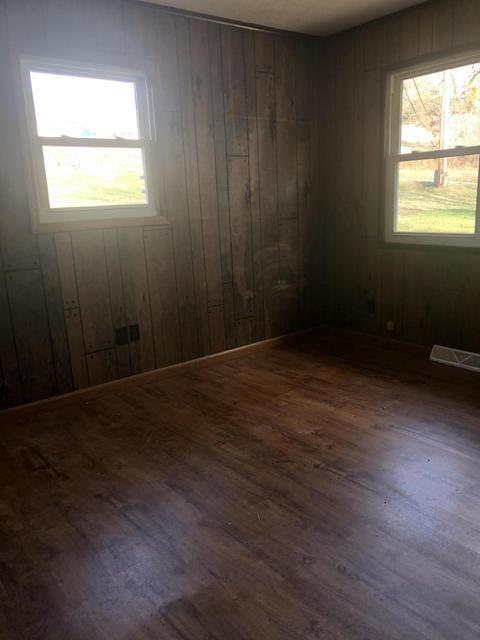 115 E Riverview Avenue Watauga Tn 37694, Watauga, TN 37694 photo 3