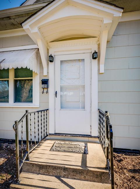 309 Academy Street Erwin Tn 37650, Erwin, TN 37650 photo 4