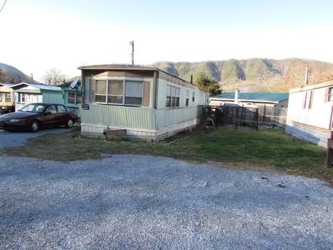 104 Nave Drive, Hampton, TN 37658 photo 13