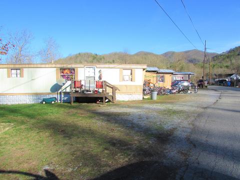 104 Nave Drive, Hampton, TN 37658 photo 8