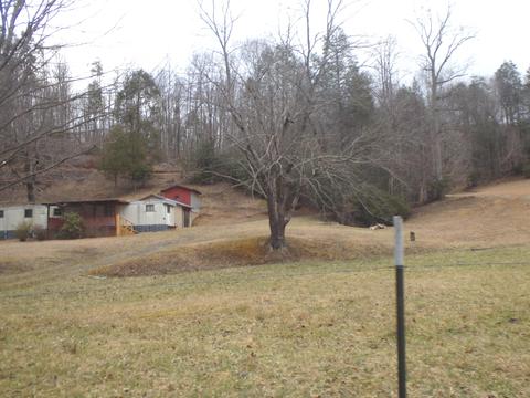 233 Falls Road Hampton Tn 37658, Hampton, TN 37658 photo 8