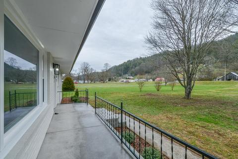 3207 Temple Hill Road Erwin Tn 37650, Erwin, TN 37650 photo 6