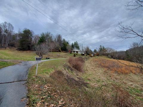102 Pitt Road Spruce Pine Nc 28777, Spruce Pine, NC 28777 photo 25