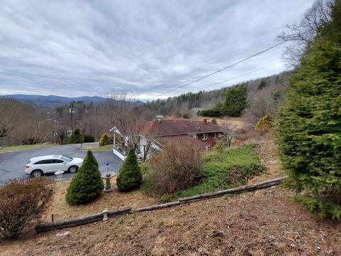 102 Pitt Road Spruce Pine Nc 28777, Spruce Pine, NC 28777 photo 4