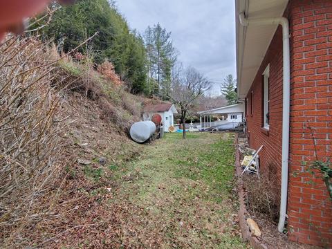 102 Pitt Road Spruce Pine Nc 28777, Spruce Pine, NC 28777 photo 21
