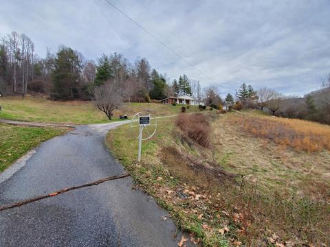 102 Pitt Road Spruce Pine Nc 28777, Spruce Pine, NC 28777 photo 47