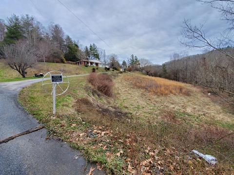 102 Pitt Road Spruce Pine Nc 28777, Spruce Pine, NC 28777 photo 48