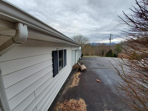 102 Pitt Road Spruce Pine Nc 28777, Spruce Pine, NC 28777 photo 10